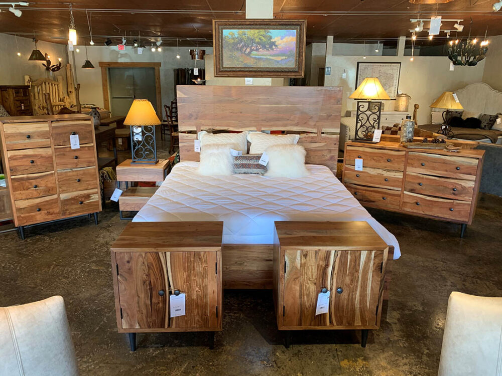 Acacia Bedroom